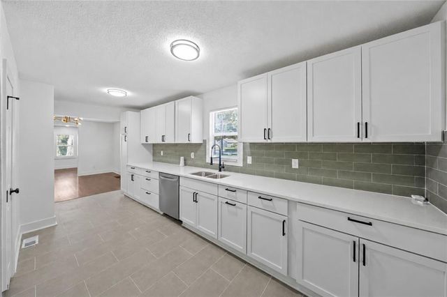 7301 Lydia Avenue, Kansas City, MO 64131