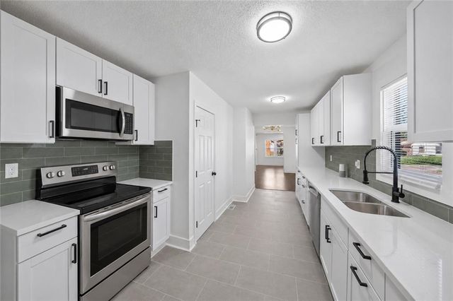 7301 Lydia Avenue, Kansas City, MO 64131