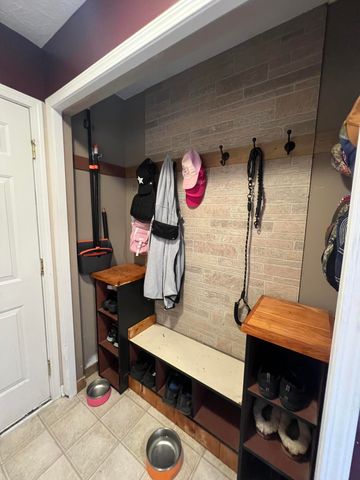 111 Foxtail Drive, Ionia, MI 48846