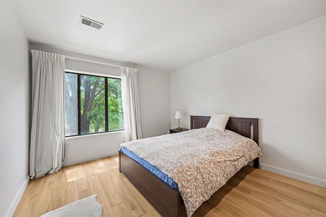 2104 Pauline Boulevard 205, Ann Arbor, MI 48103