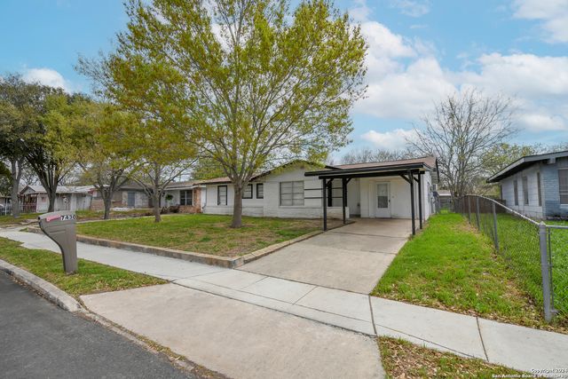 7430 Stagecoach Ln, San Antonio, TX 78227