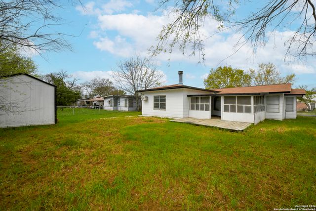 7430 Stagecoach Ln, San Antonio, TX 78227