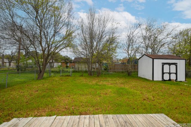 7430 Stagecoach Ln, San Antonio, TX 78227