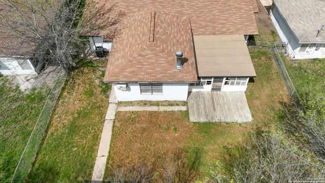 7430 Stagecoach Ln, San Antonio, TX 78227