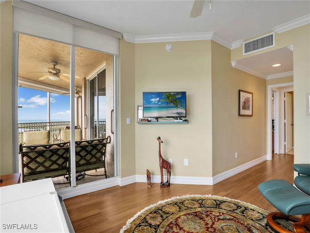 1001 Arbor Lake DR 1502, Naples, FL 34110