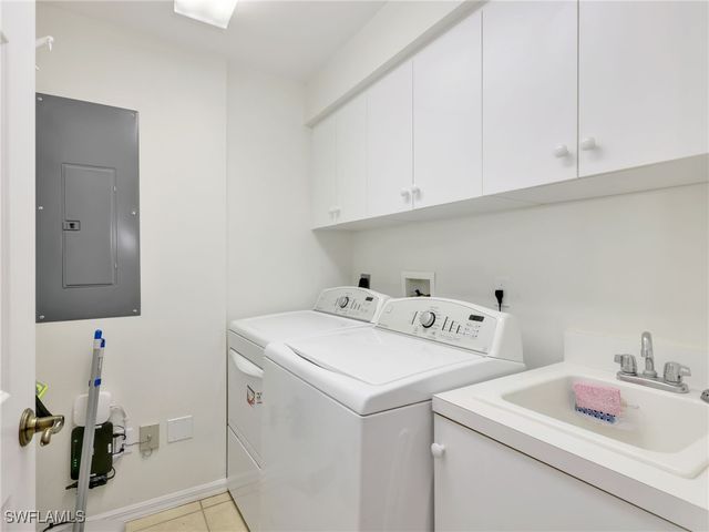 1001 Arbor Lake DR 1502, Naples, FL 34110