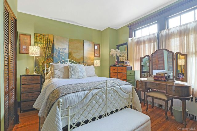 39 Neptune Avenue, New Rochelle, NY 10805