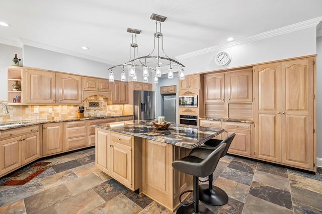 1706 Habersham Way, Dalton, GA 30720