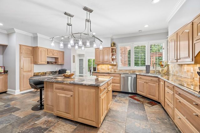 1706 Habersham Way, Dalton, GA 30720