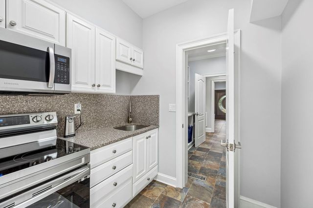 1706 Habersham Way, Dalton, GA 30720