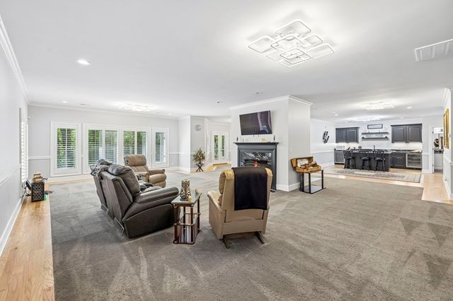 1706 Habersham Way, Dalton, GA 30720