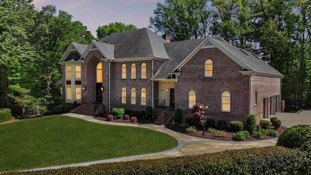 1706 Habersham Way, Dalton, GA 30720