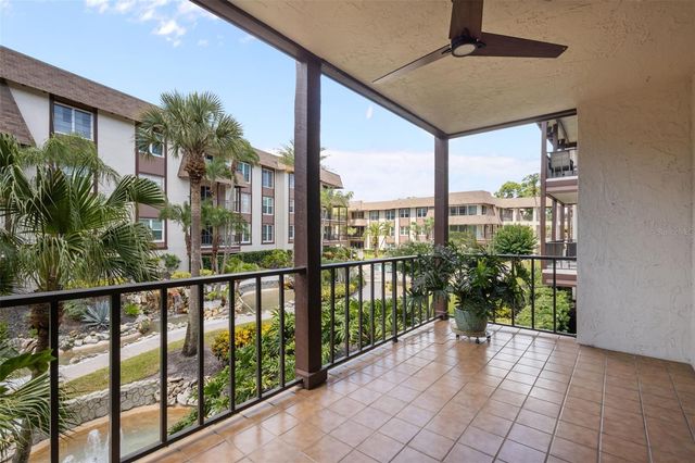 3021 COUNTRYSIDE BOULEVARD 21A, Clearwater, FL 33761