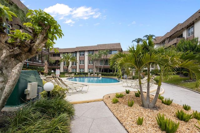 3021 COUNTRYSIDE BOULEVARD 21A, Clearwater, FL 33761