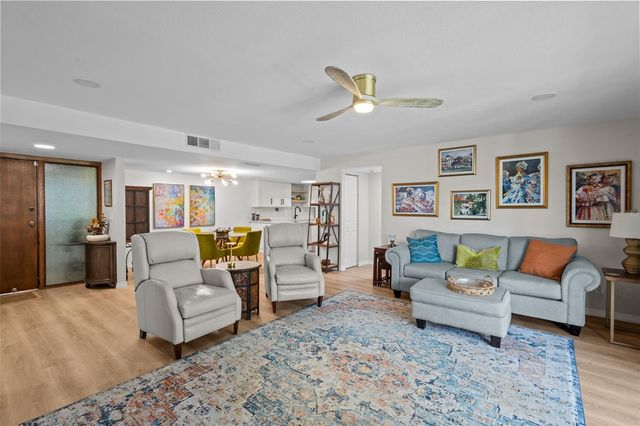 3021 COUNTRYSIDE BOULEVARD 21A, Clearwater, FL 33761