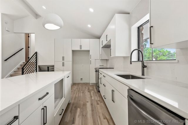 2936 E 75th Street, Tulsa, OK 74136