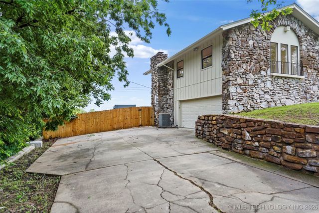 2936 E 75th Street, Tulsa, OK 74136