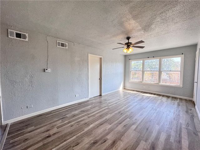 3120 Santa Fe St 12, Corpus Christi, TX 78404