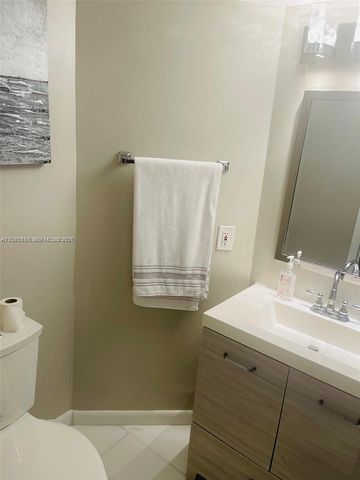 10551 W Broward Boulevard 111, Plantation, FL 33324