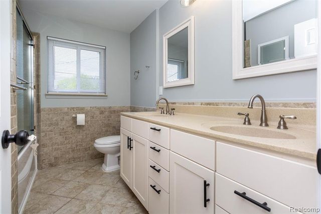 14919 Masonic Boulevard, Warren, MI 48088