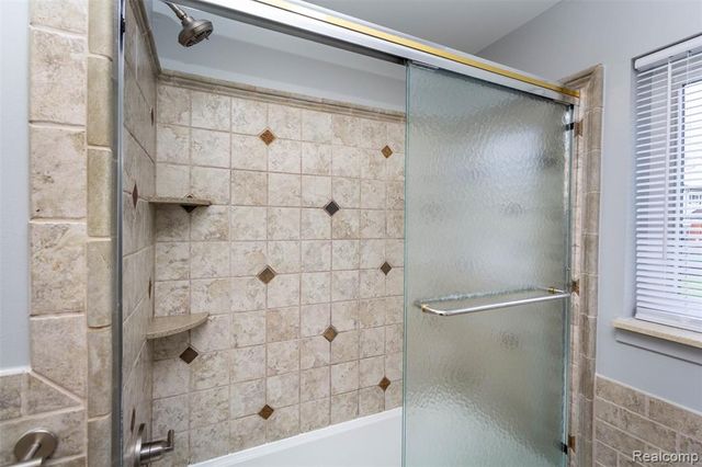 14919 Masonic Boulevard, Warren, MI 48088