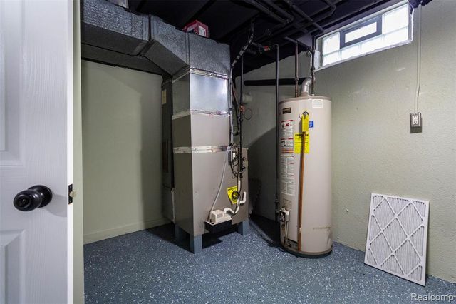 14919 Masonic Boulevard, Warren, MI 48088