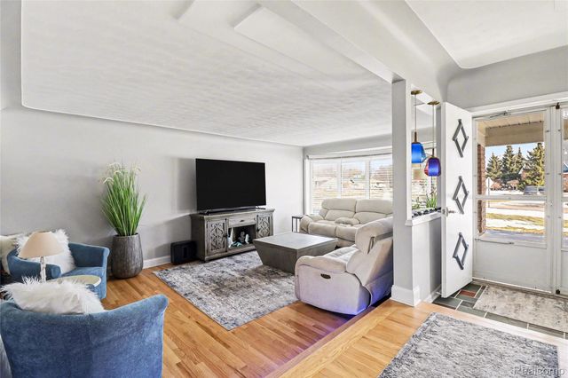 551 Berry Patch Lane, White Lake Charter Township, MI 48386