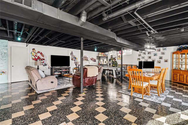 551 Berry Patch Lane, White Lake Charter Township, MI 48386