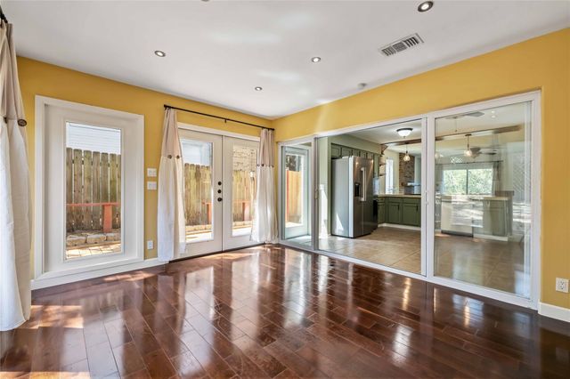 1703 Waterloo TRL B, Austin, TX 78704