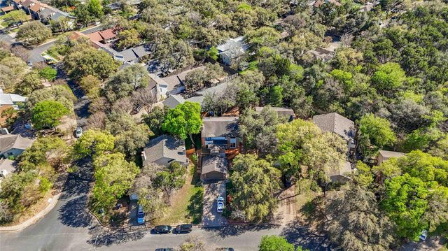 1703 Waterloo TRL B, Austin, TX 78704