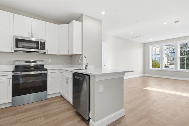 8 Vine Street 1, Haverhill, MA 01830