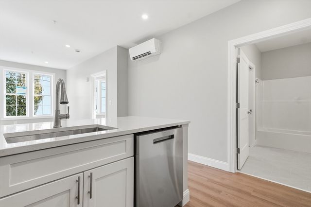 8 Vine Street 1, Haverhill, MA 01830