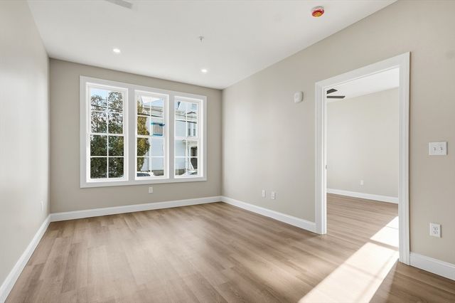 8 Vine Street 1, Haverhill, MA 01830