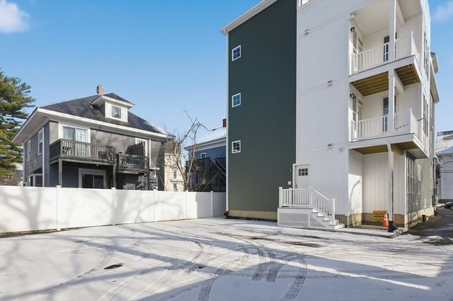 8 Vine Street 1, Haverhill, MA 01830