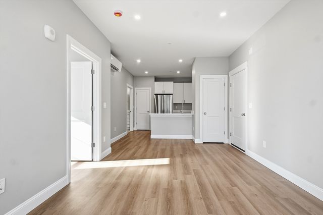 8 Vine Street 1, Haverhill, MA 01830