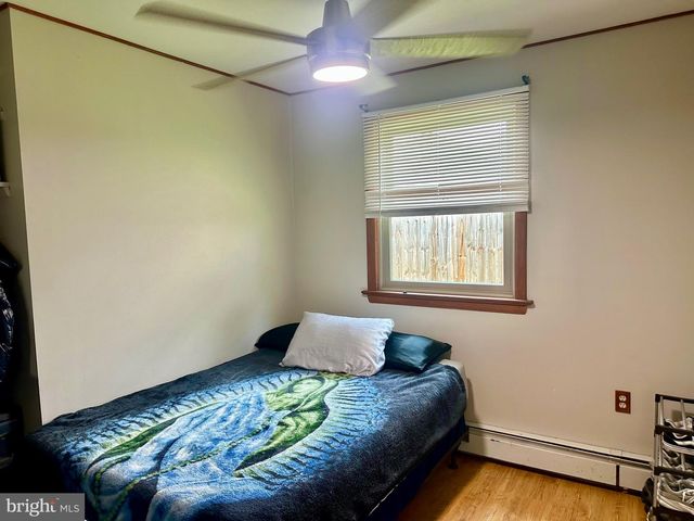 2627 VALLEY RD, East Petersburg, PA 17520
