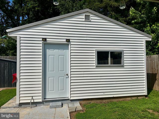 2627 VALLEY RD, East Petersburg, PA 17520