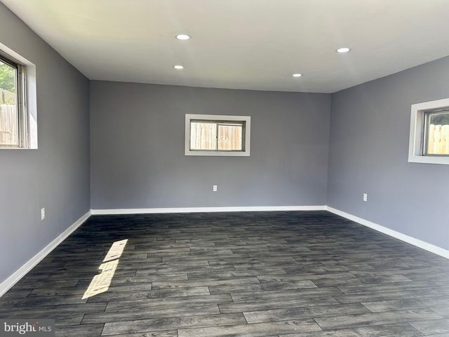 2627 VALLEY RD, East Petersburg, PA 17520