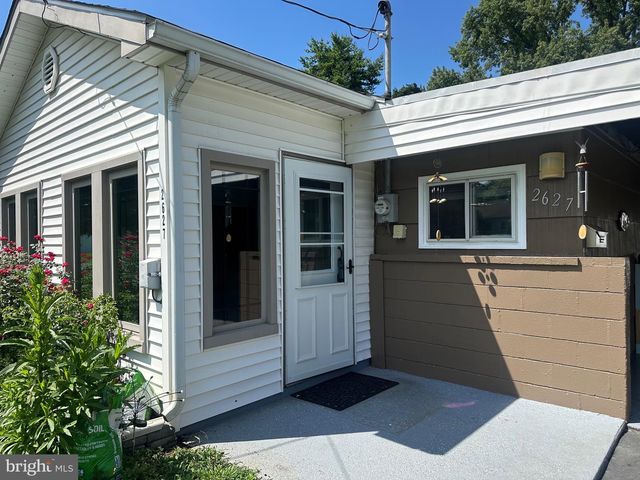2627 VALLEY RD, East Petersburg, PA 17520