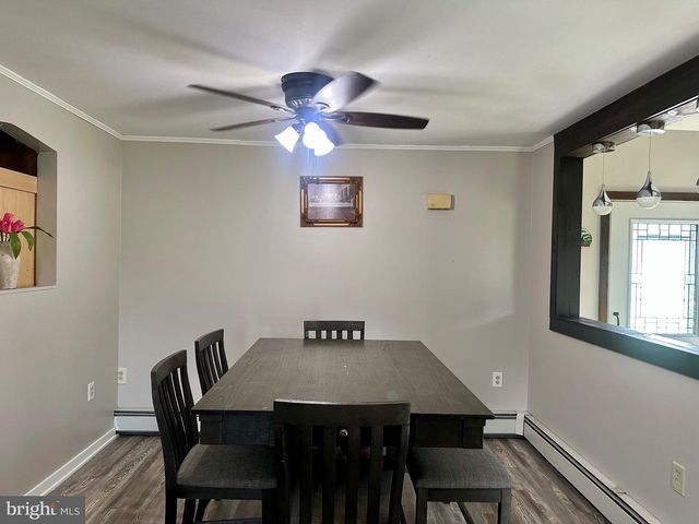 2627 VALLEY RD, East Petersburg, PA 17520