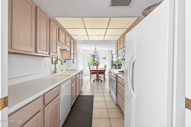 19228 N STAR RIDGE Drive, Sun City West, AZ 85375