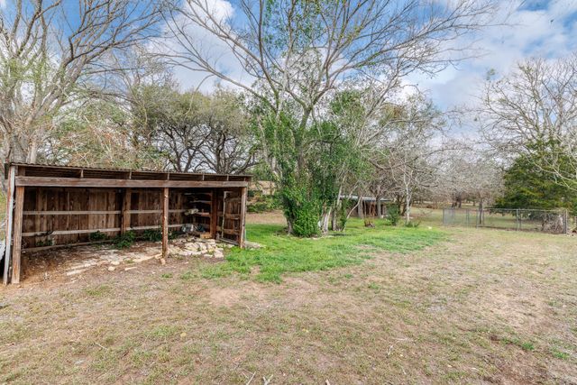 3603 Us Highway 90A E, Gonzales, TX 78629