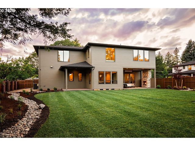 17615 BRYANT Rd, Lake Oswego, OR 97035
