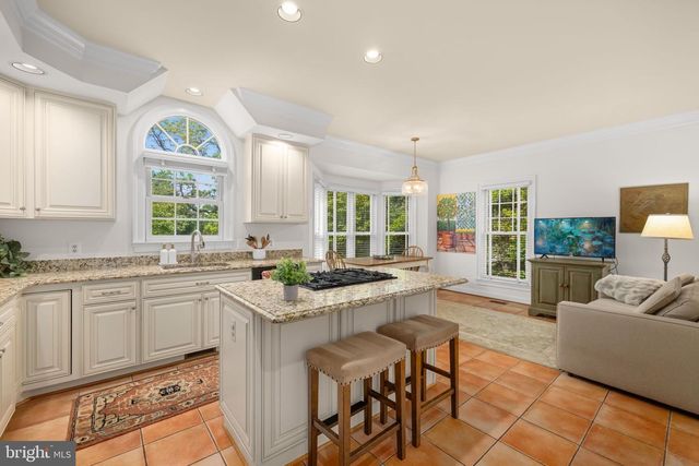 6656 CORNER LN, Mclean, VA 22101