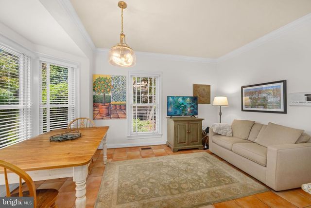 6656 CORNER LN, Mclean, VA 22101