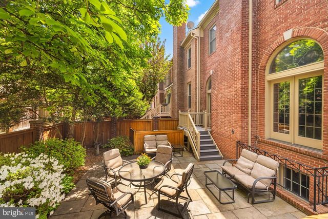 6656 CORNER LN, Mclean, VA 22101