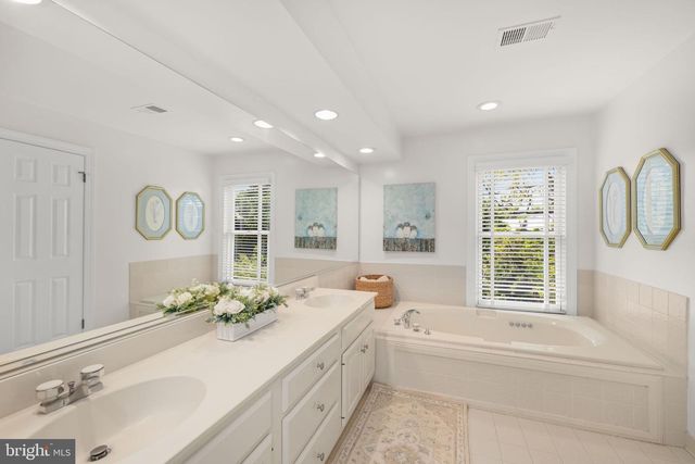 6656 CORNER LN, Mclean, VA 22101