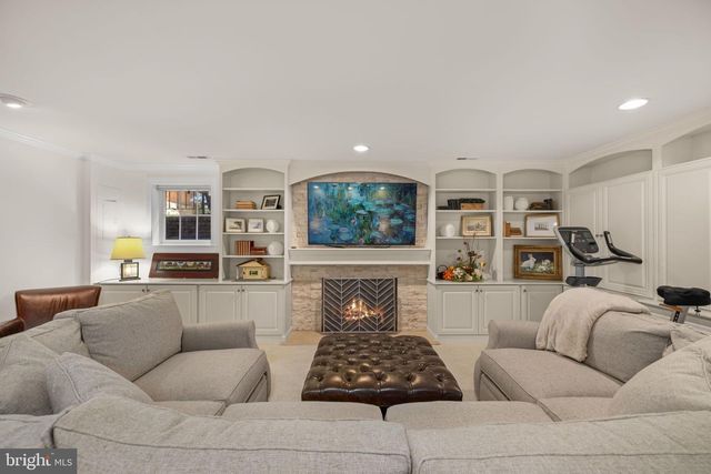 6656 CORNER LN, Mclean, VA 22101