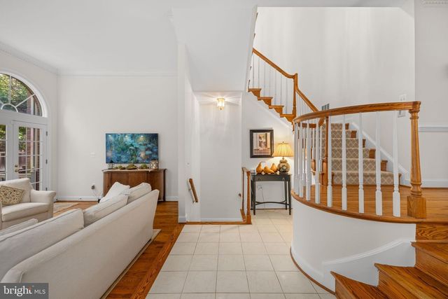 6656 CORNER LN, Mclean, VA 22101