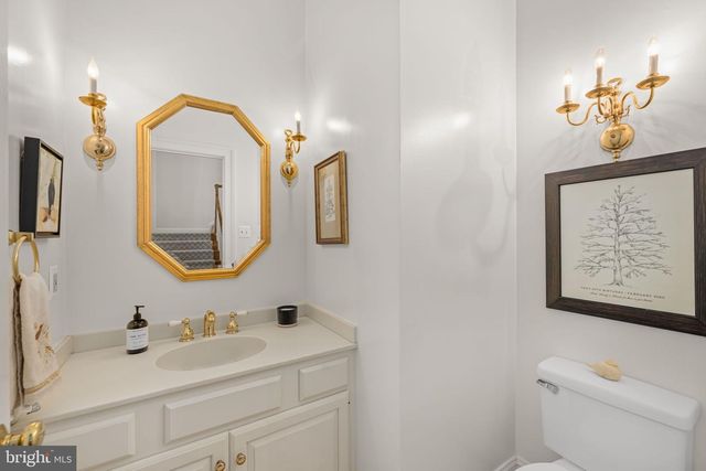 6656 CORNER LN, Mclean, VA 22101